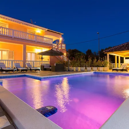 Lolita With Pool Casa vacanze