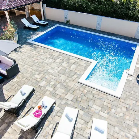 Casa vacanze Lolita With Pool Bibinje